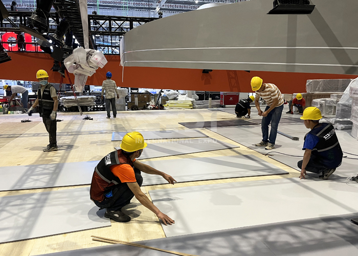 在展會(huì)搭建過(guò)程中,如何進(jìn)行有效的風(fēng)險(xiǎn)評(píng)估？