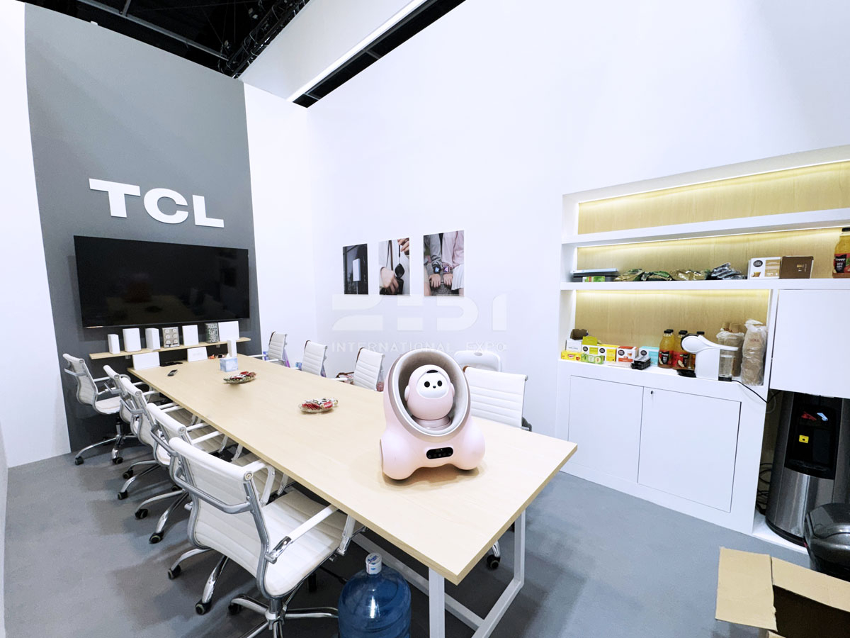 法國巴黎寬帶展臺設(shè)計(jì)